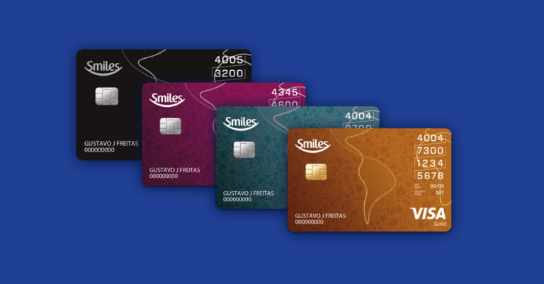 Pessoa usando app de gestão financeira pessoal