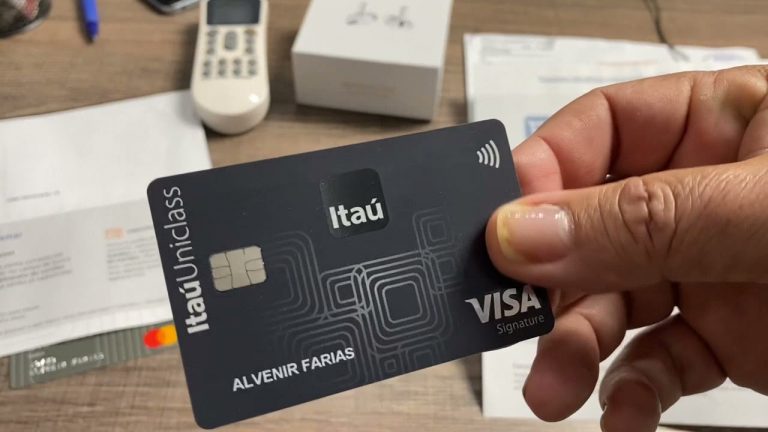 Cartão Itaú Uniclass Visa Signature: sem anuidade e pontos