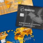 Carteira com diferentes cartões de crédito