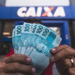 Organização financeira com cartões inteligentes