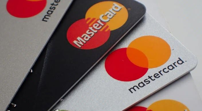 Clientes Mastercard desfrutam de descontos exclusivos em drogarias, economize até 40%!