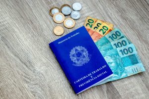 Abono salarial: guia completo sobre o PIS/PASEP, valores e calendário