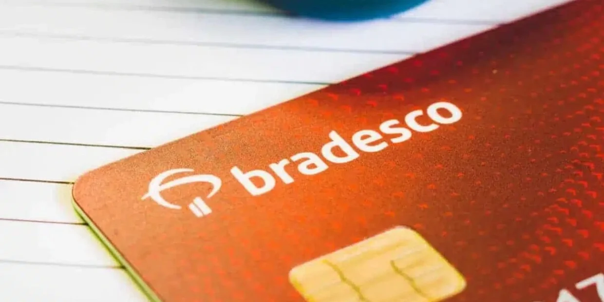 Bradesco lança cartões Visa Infinite com bônus de até 20 mil milhas hoje