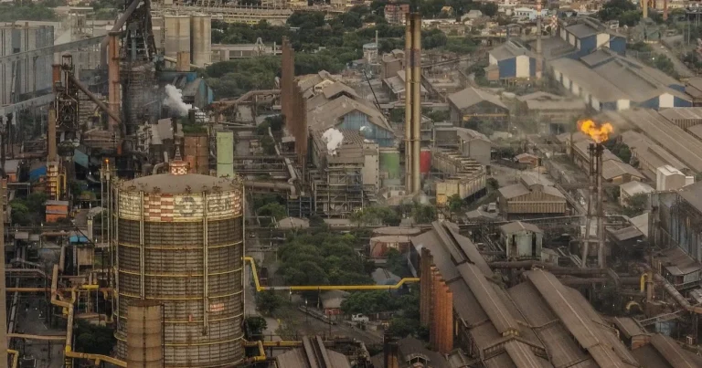 CSN recebe R$ 1,83 bilhão de dividendos, mas sua dívida permanece um desafio