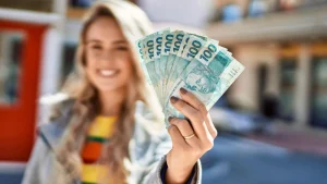 Governo paga R$ 200 hoje para alunos que fazem Enem 2026, saiba como