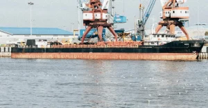 Irã avisa: o Irã não tolera bloqueio dos EUA, agora defende interesses e escoamento de petróleo