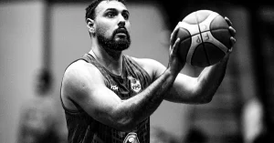 Lula homenageia Oscar Schmidt, maior ídolo do basquete hoje