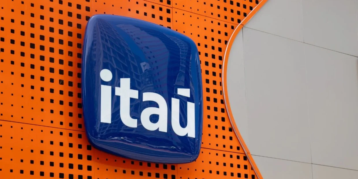 Nubank é o melhor banco do Brasil agora segundo Forbes