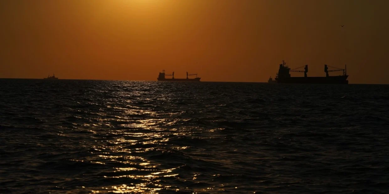 Petróleo pega surpresa: Cai em queda de 11% após anúncio do Irã hoje