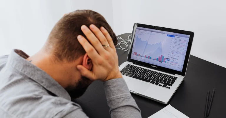 XLM lidera perdas hoje com queda de 3,4% no índice CoinDesk 20