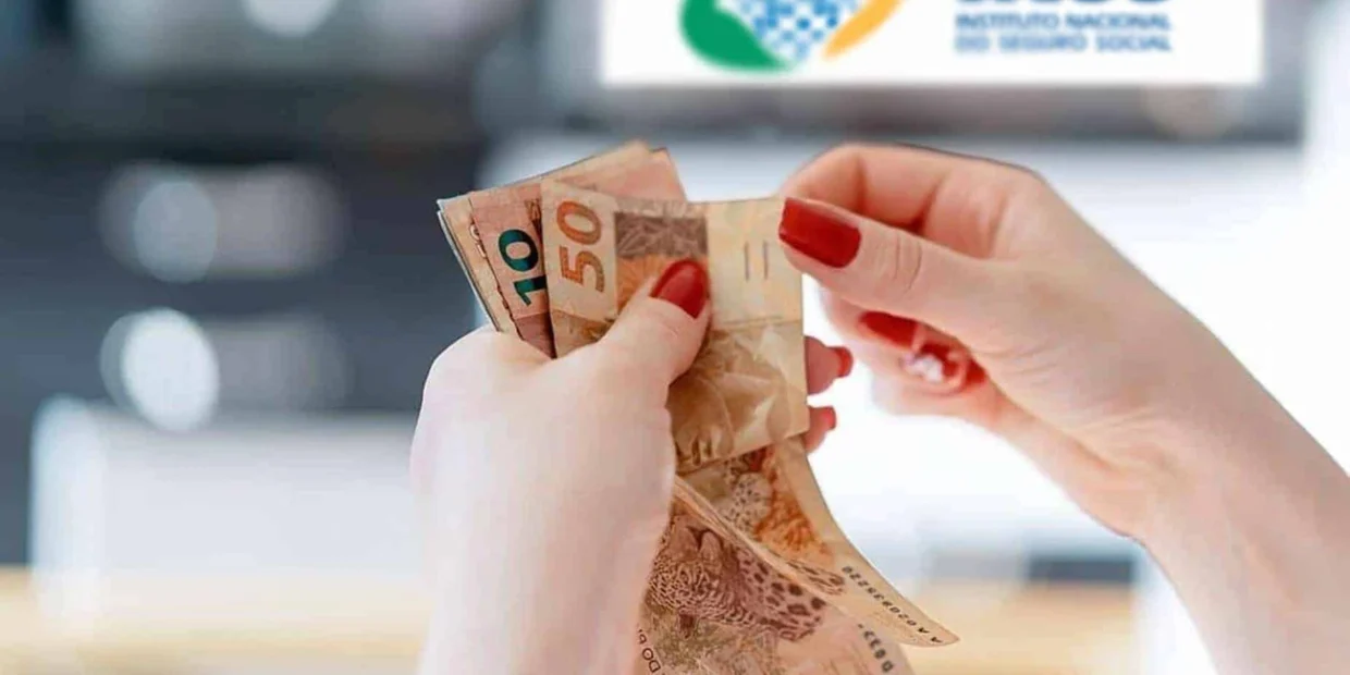 Milhões de brasileiros recebem aposentadoria em dobro em maio de 2026