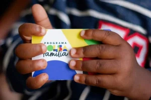 5 milhões de famílias deixam Bolsa Família após aumentar renda agora