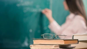 CEFET-MG abre seleção para Professor em Belo Horizonte com salário de até R$ 8.340,33 hoje