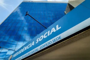 INSS suspende pagamentos de 10 mil após falha em sistema agora hoje