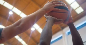 Knicks vencem 2º jogo sem Embiid e abrem 2 a 0 contra 76ers nos playoffs da NBA hoje