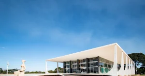 Rede pede ao STF suspensão imediata da Ficha Limpa agora