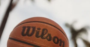 Assista agora aos melhores momentos da NBA hoje com análises exclusivas