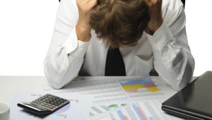 Pagando contas com cartão e controle de gastos