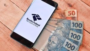 Brasilia,,Brazil,-,February,22,,2025:,Smartphone,With,Receita,Federal